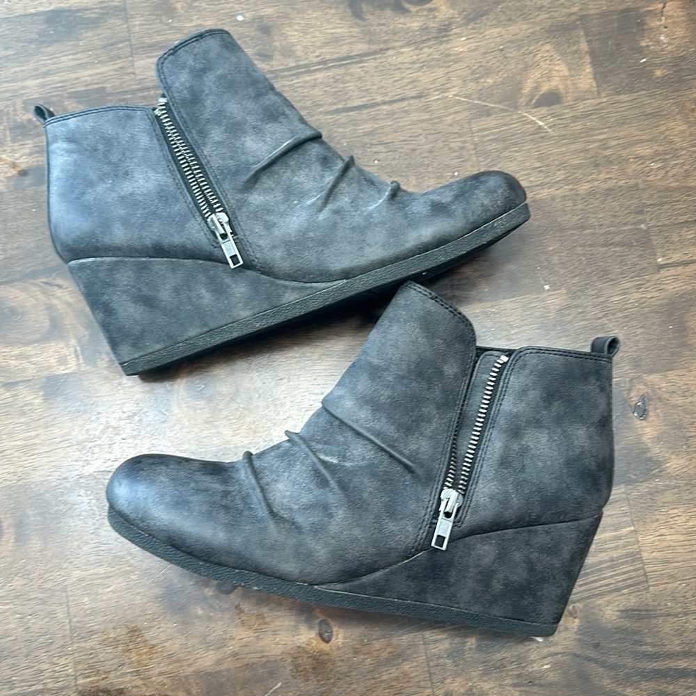 New without tags Maurices Bootie